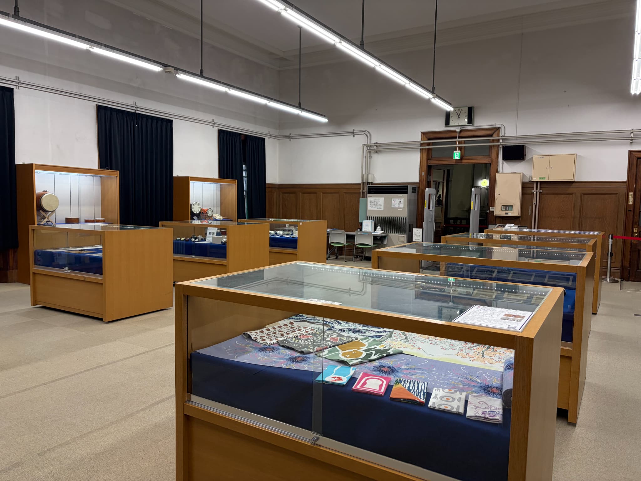 府立中之島図書館